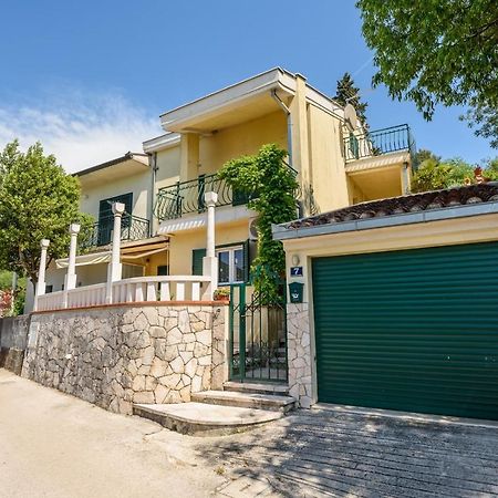 Apartment Jadranka With Sea View In Rogotin Bagian luar foto