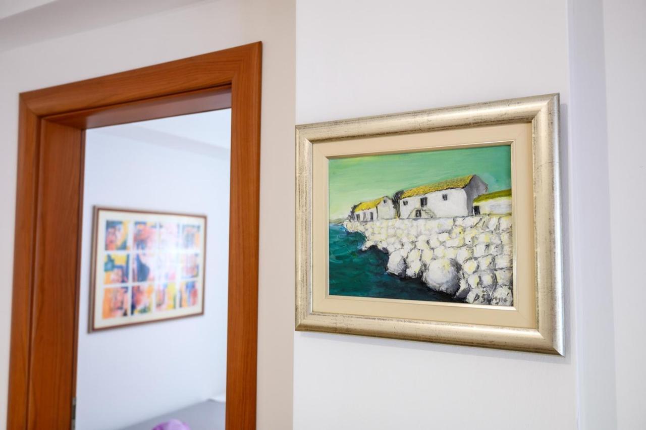 Apartment Jadranka With Sea View In Rogotin Bagian luar foto